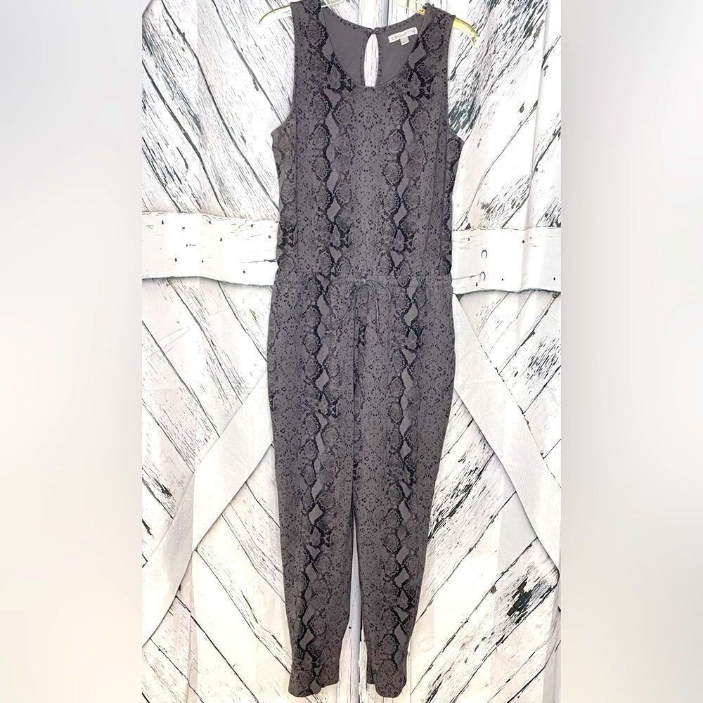 12 Thompson Sleeveless Jumpsuit Python L
